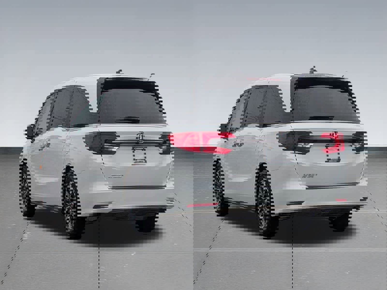 Certified 2024 Honda Odyssey EX-L image 4