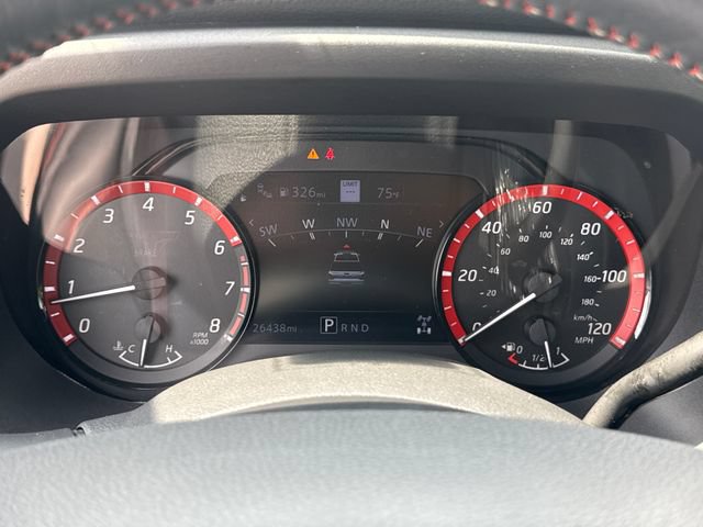 Used 2023 Nissan Titan PRO-4X AWD/4WD image 15