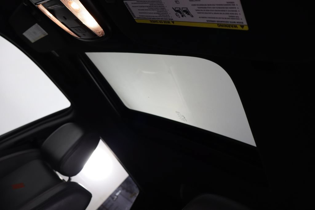 Used 2023 Dodge Durango GT RWD image 25