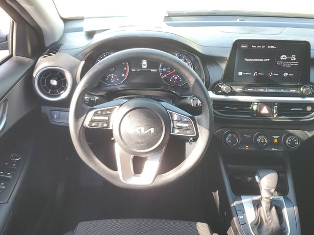 Certified 2024 Kia Forte LXS FWD image 11