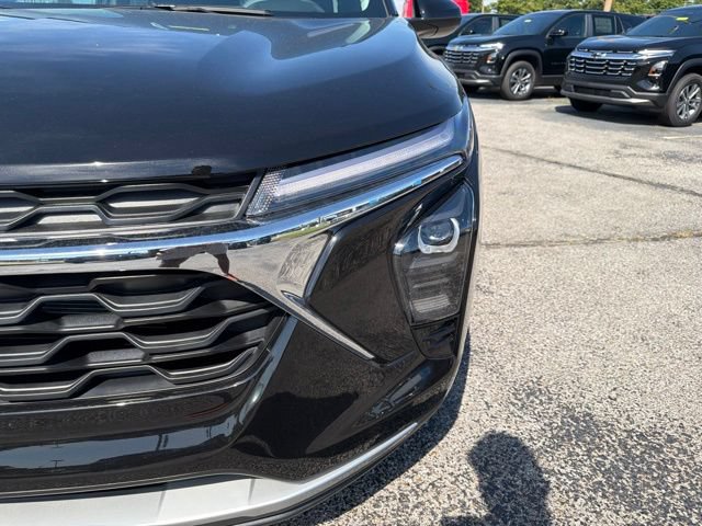New 2026 Chevrolet Trax LT FWD image 9