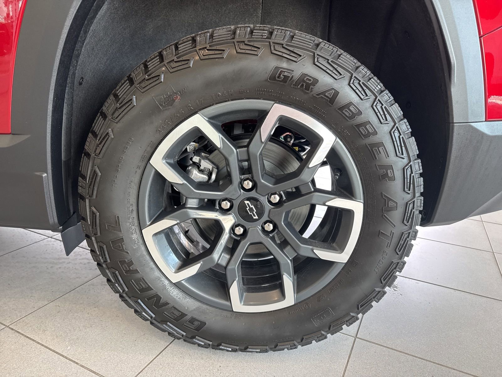 New 2026 Chevrolet Equinox ACTIV image 9