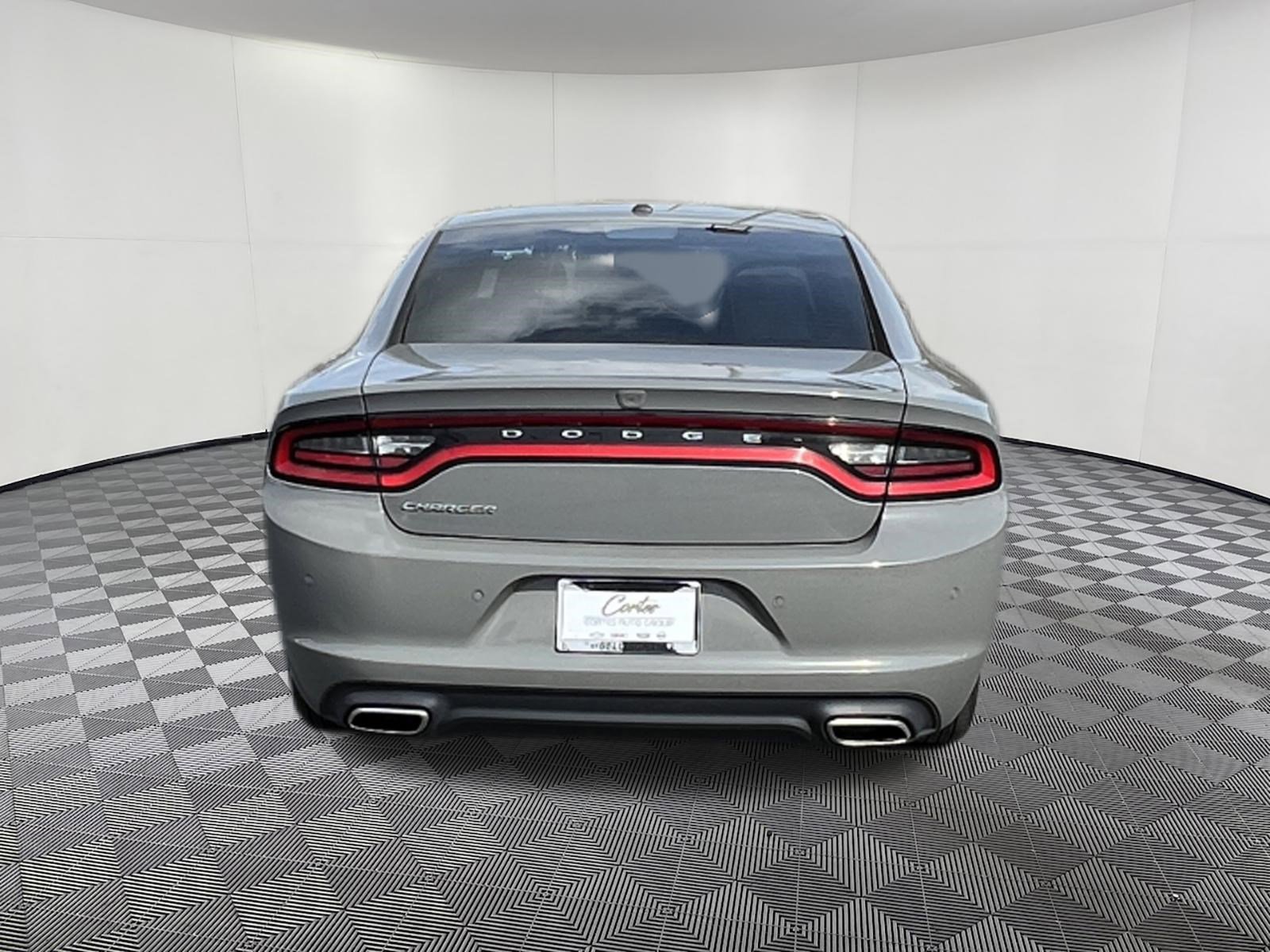Used 2019 Dodge Charger SXT w/ Leather Interior Group RWD image 5