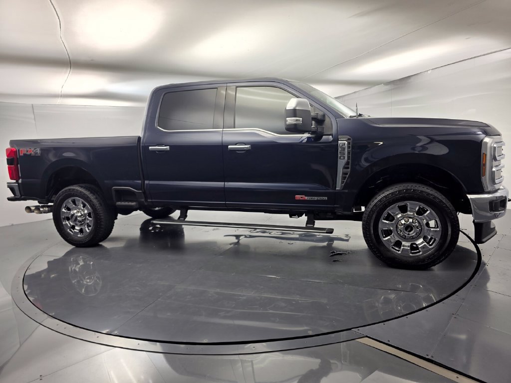Used 2025 Ford F350 Lariat w/ Lariat Ultimate Package AWD/4WD image 3