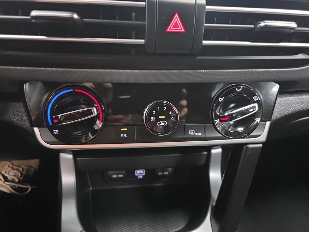 Used 2022 Kia Seltos LX AWD/4WD image 20