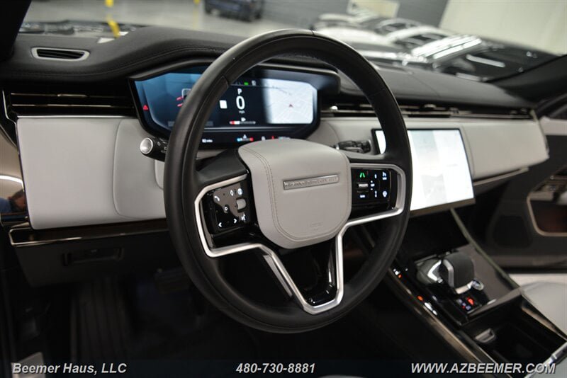 Used 2024 Land Rover Range Rover Sport SE image 30