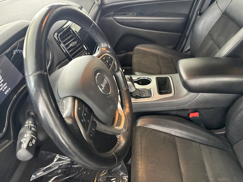 Used 2021 Jeep Grand Cherokee Laredo X AWD/4WD image 22
