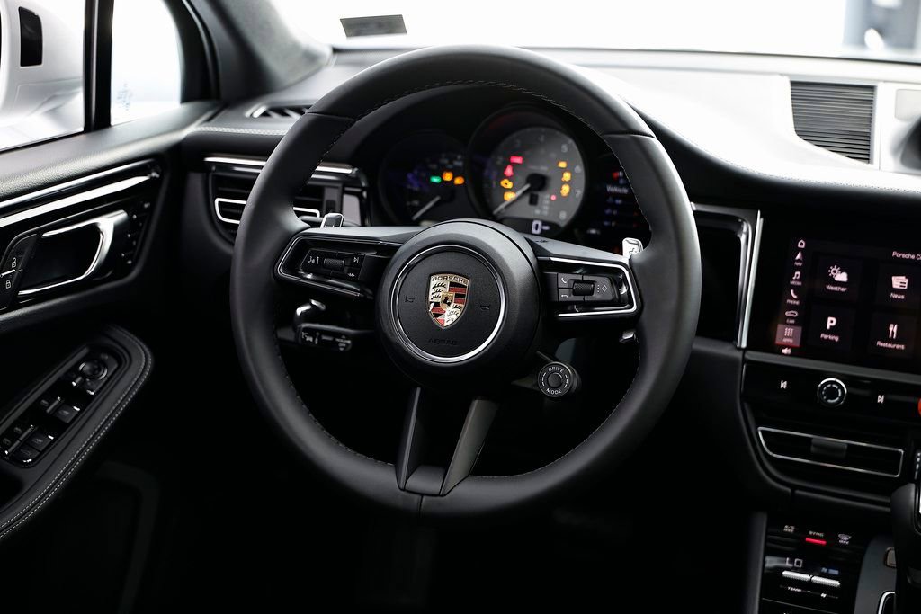 New 2026 Porsche Macan S image 31