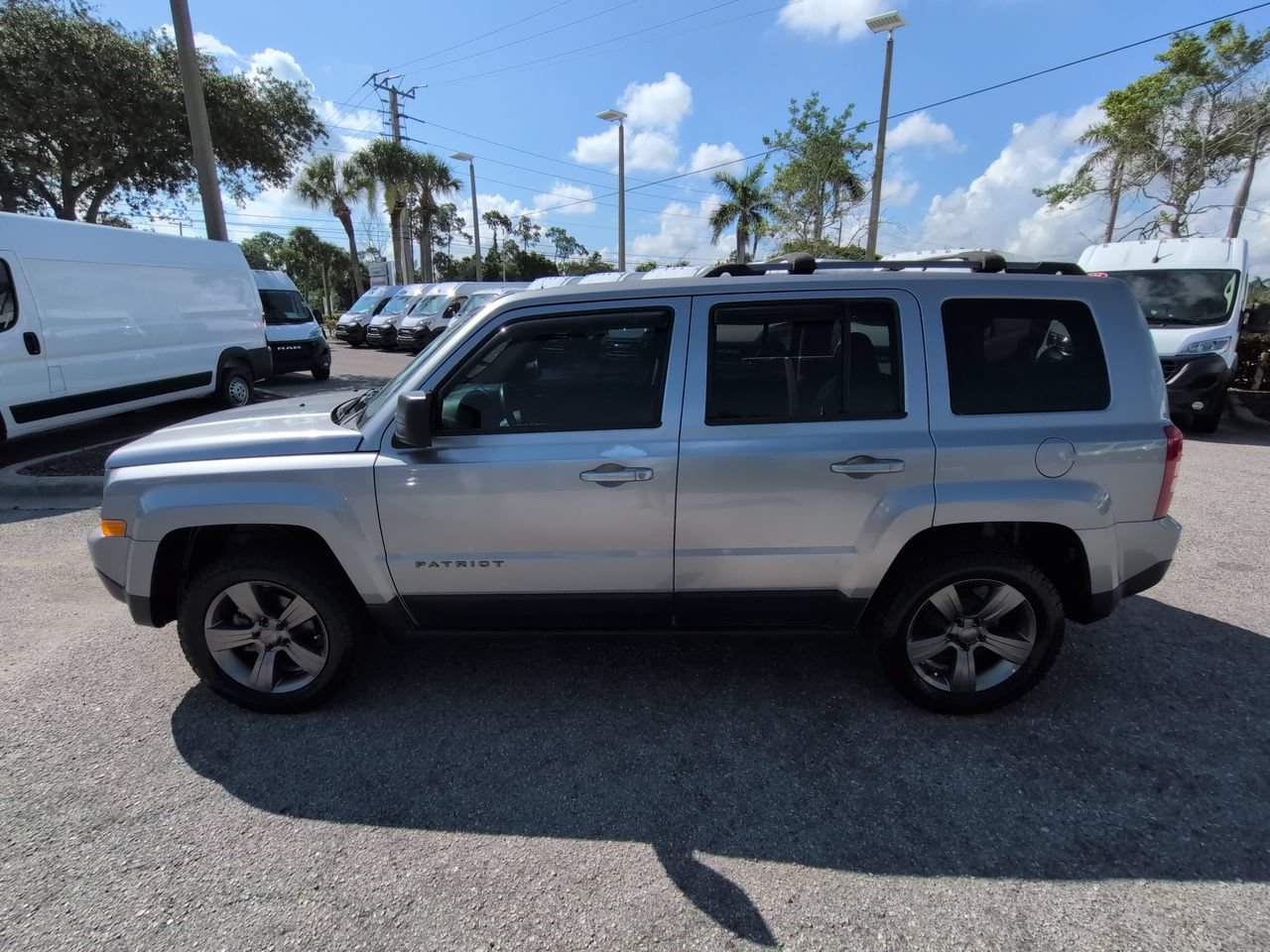 Used 2017 Jeep Patriot Sport w/ Power Value Group FWD image 8