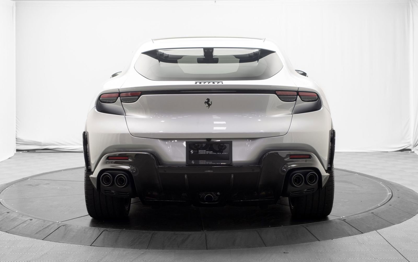 Used 2025 Ferrari Purosangue AWD/4WD image 4