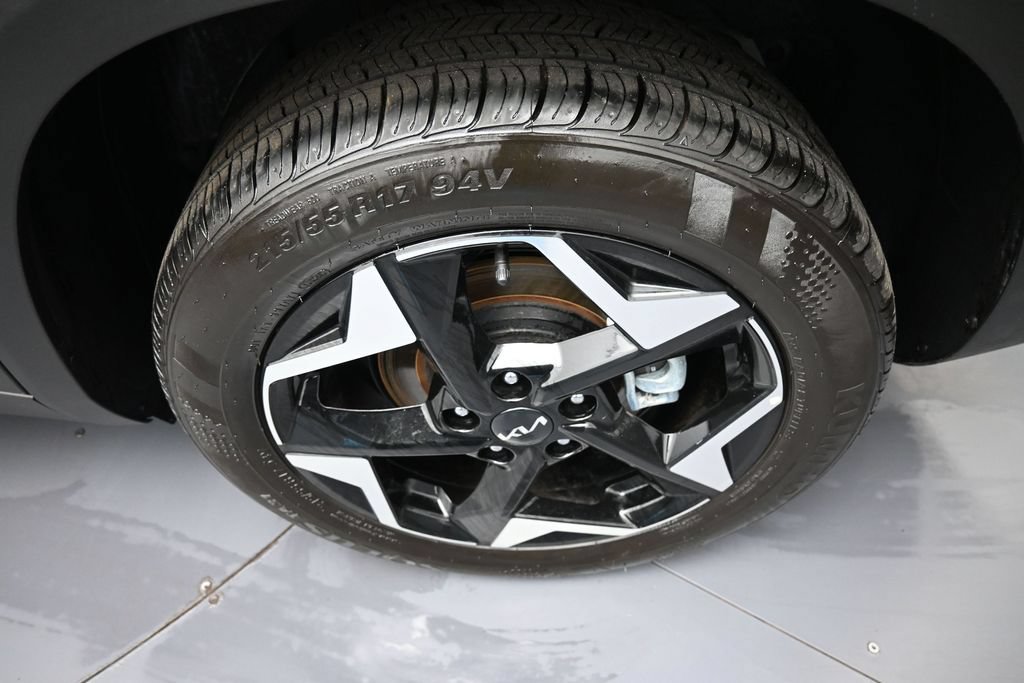 Certified 2025 Kia Seltos S AWD/4WD image 15