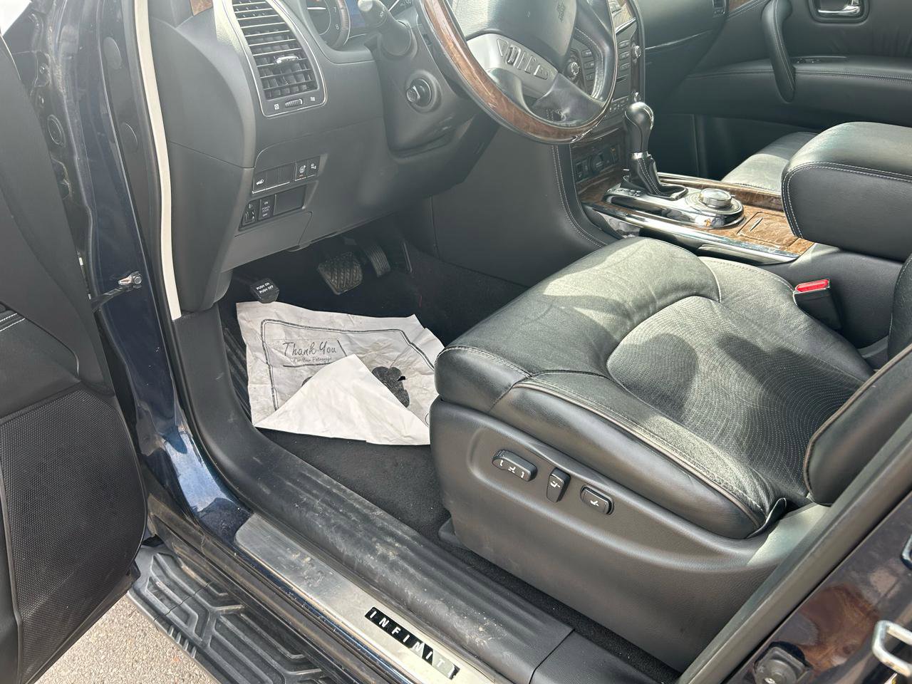 Used 2015 INFINITI QX80 4WD w/ Theater Package image 11