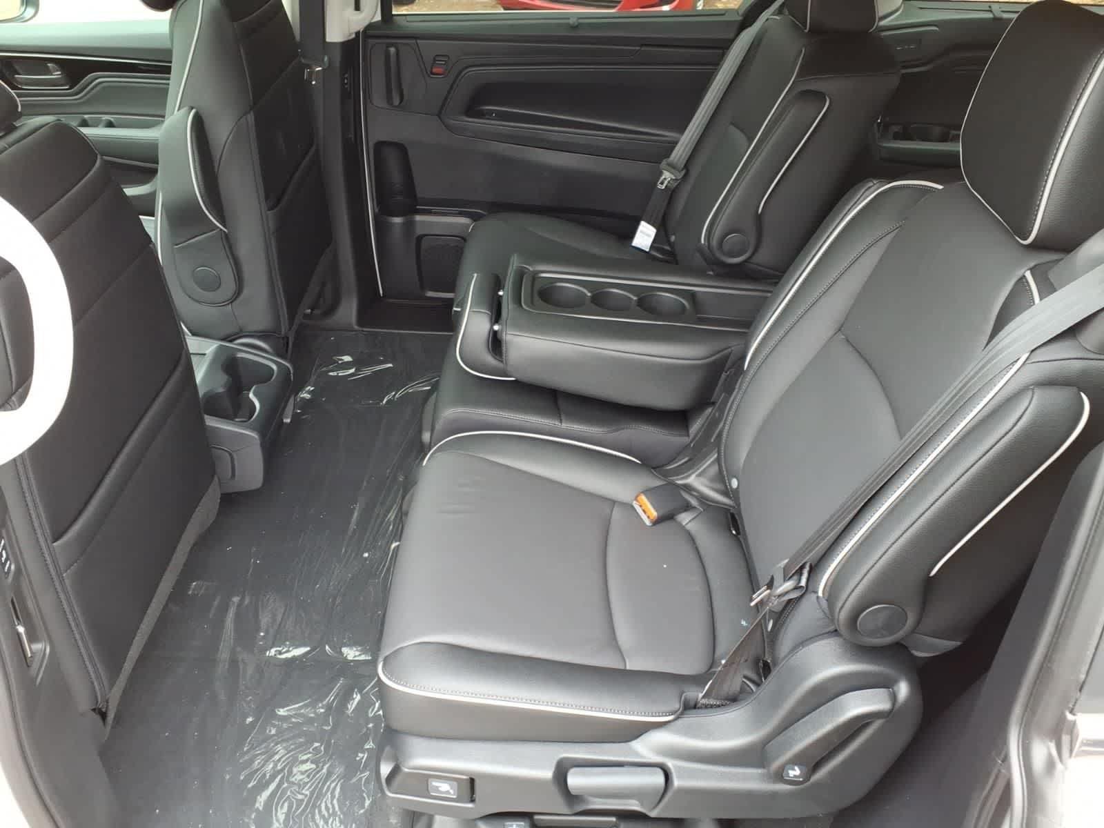 New 2026 Honda Odyssey Touring image 8