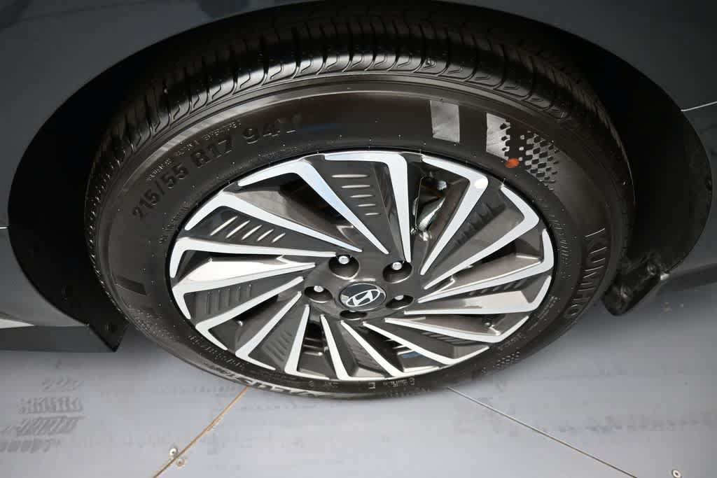 Used 2026 Hyundai Sonata SEL FWD image 15