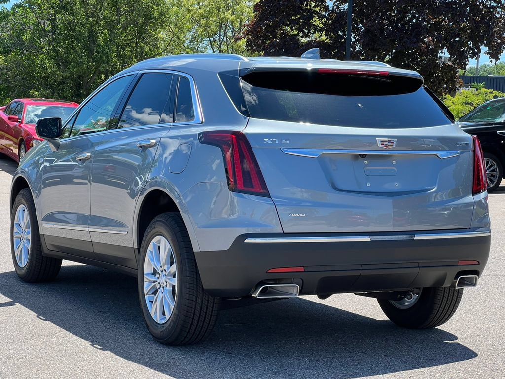 New 2026 Cadillac XT5 Luxury w/ LPO, Floor Liner Package AWD/4WD image 8
