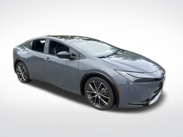 Used 2024 Toyota Prius XLE FWD image 21