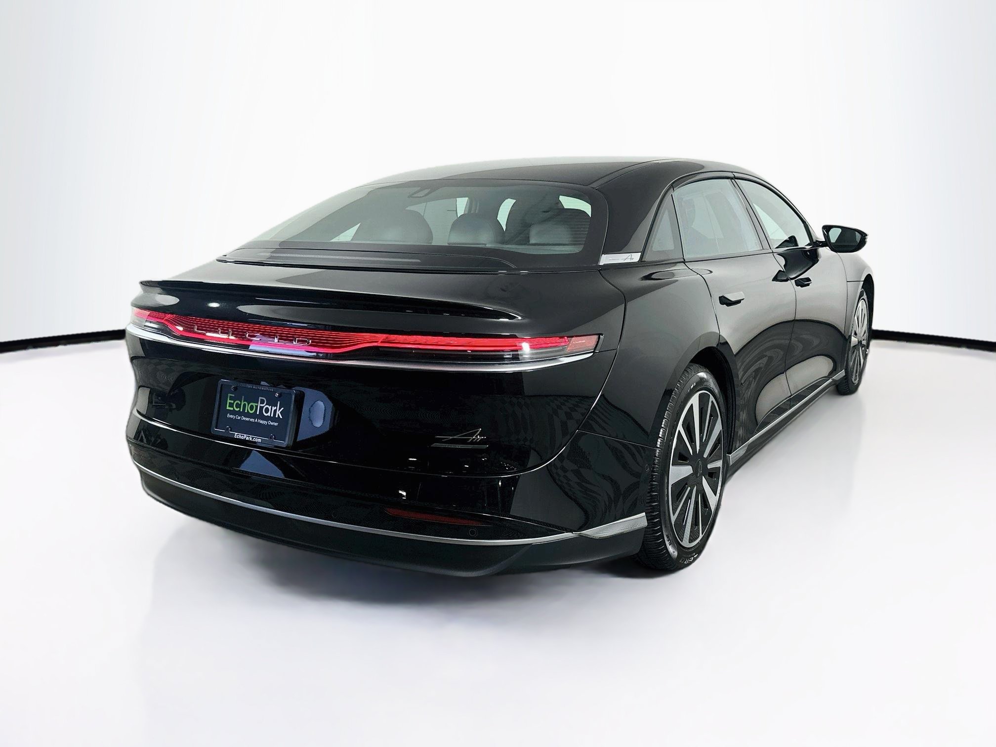 Used 2024 Lucid Air Touring AWD/4WD image 9