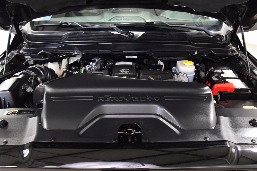 Used 2024 RAM 2500 Limited image 30