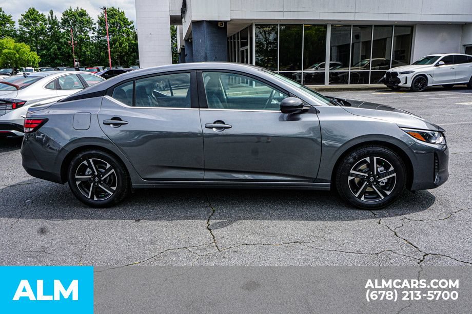 Used 2024 Nissan Sentra SV FWD image 8