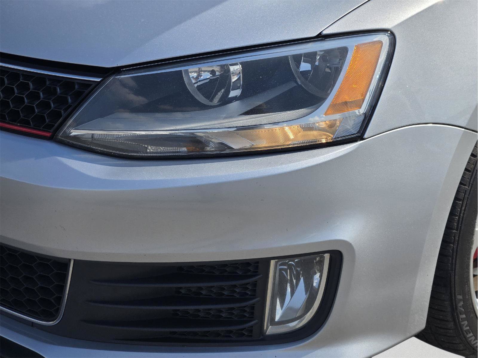 Used 2015 Volkswagen Jetta GLI SE FWD image 10