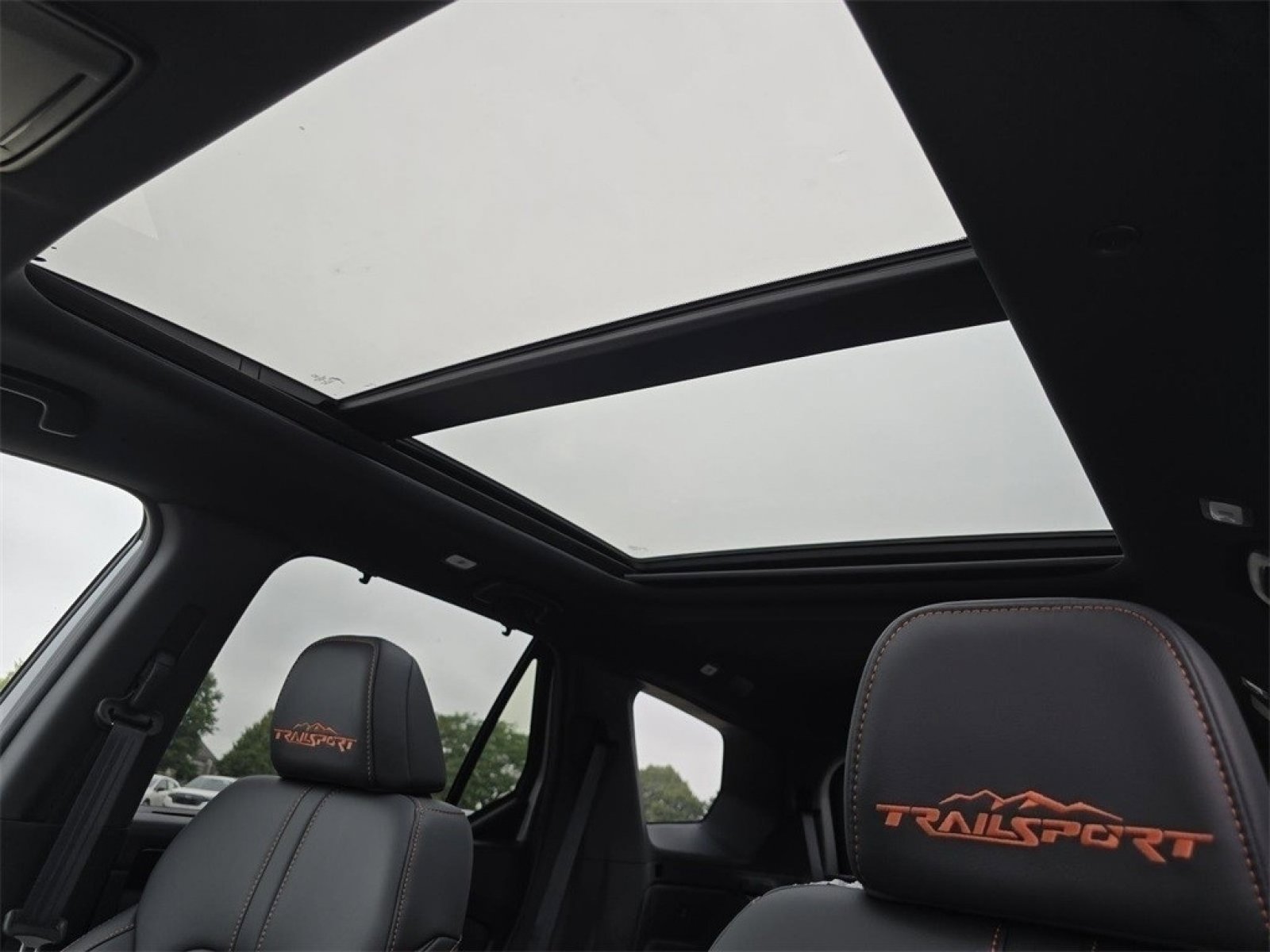 New 2025 Honda Pilot TrailSport image 3