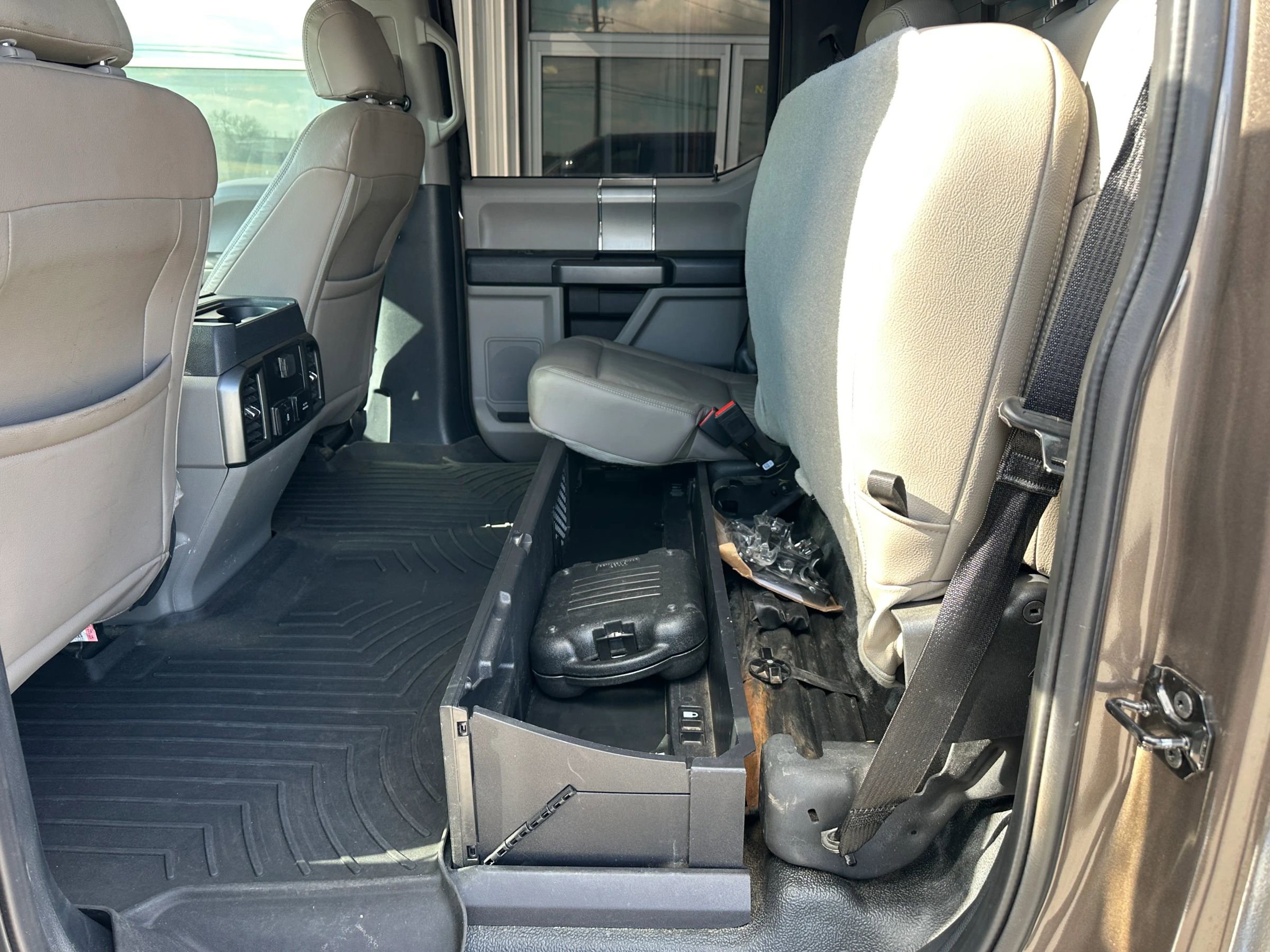 Used 2022 Ford F450 XLT w/ XLT Premium Package image 31