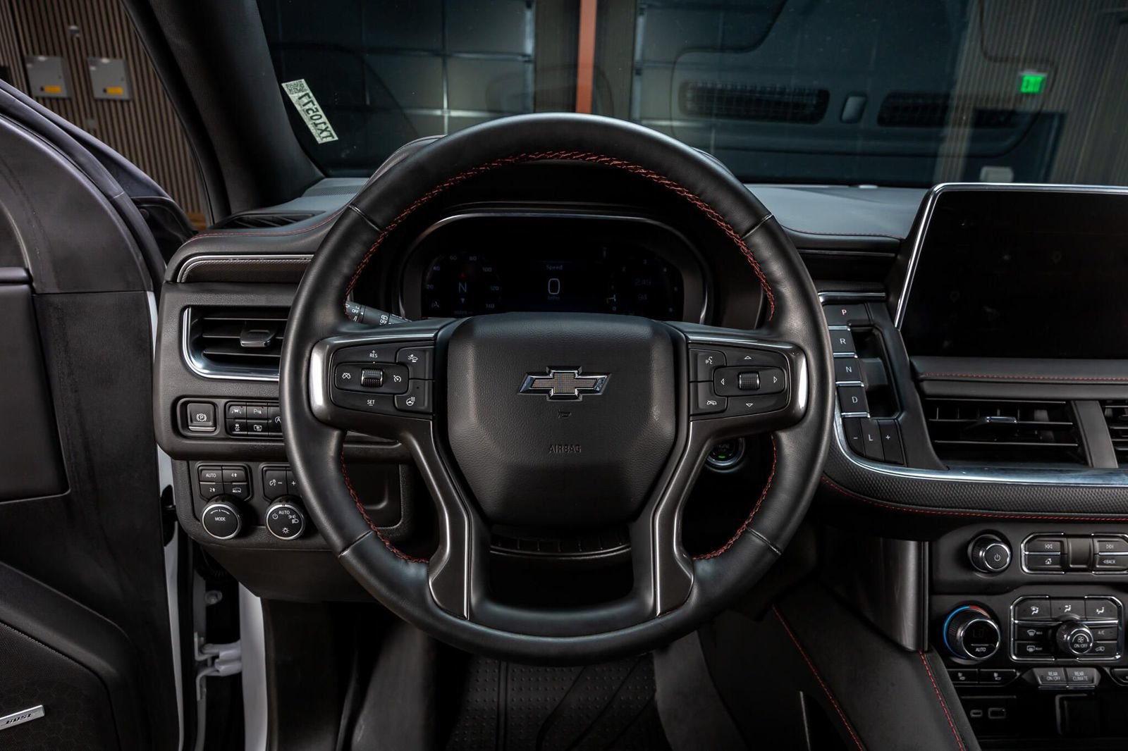 Used 2024 Chevrolet Tahoe RST w/ Luxury Package AWD/4WD image 18