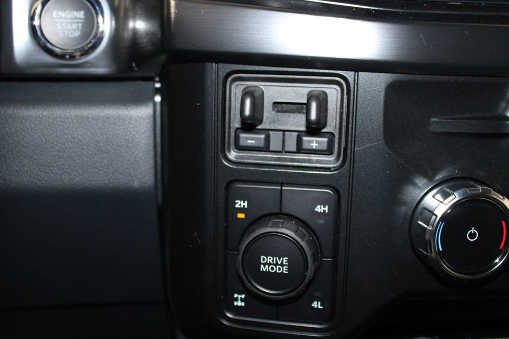 New 2026 Ford F250 Lariat w/ Black Appearance Package image 56