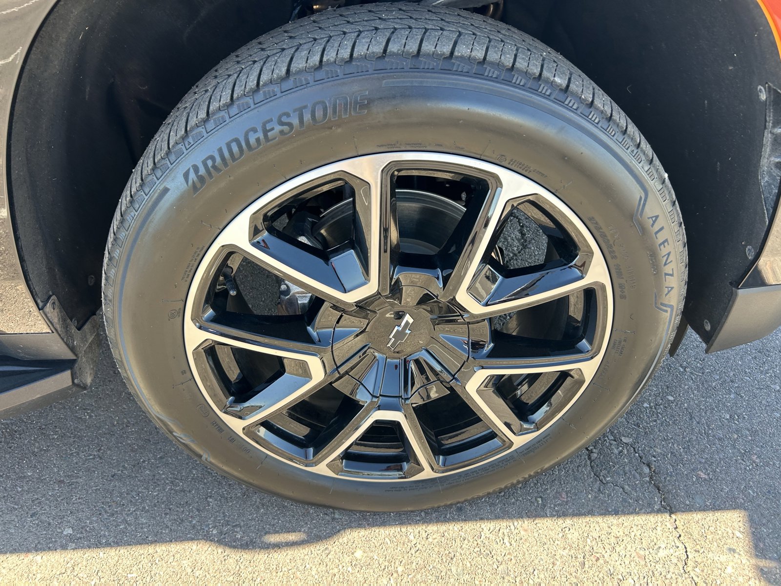 Certified 2024 Chevrolet Suburban RST w/ Luxury Package AWD/4WD image 9