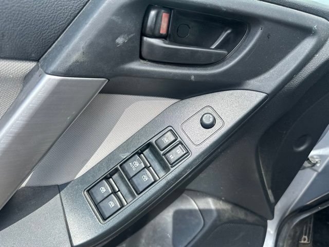 Used 2016 Subaru Forester 2.5i Premium w/ All-Weather Package AWD/4WD image 8