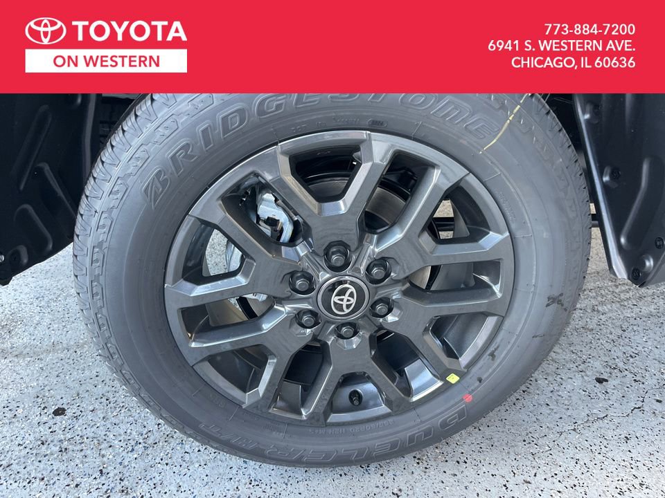New 2025 Toyota Tundra Platinum image 32