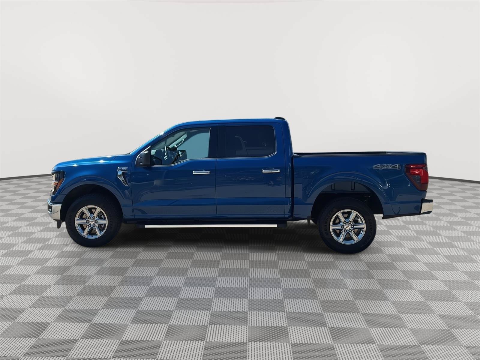 Used 2025 Ford F150 XLT w/ Equipment Group 301A Standard AWD/4WD image 9