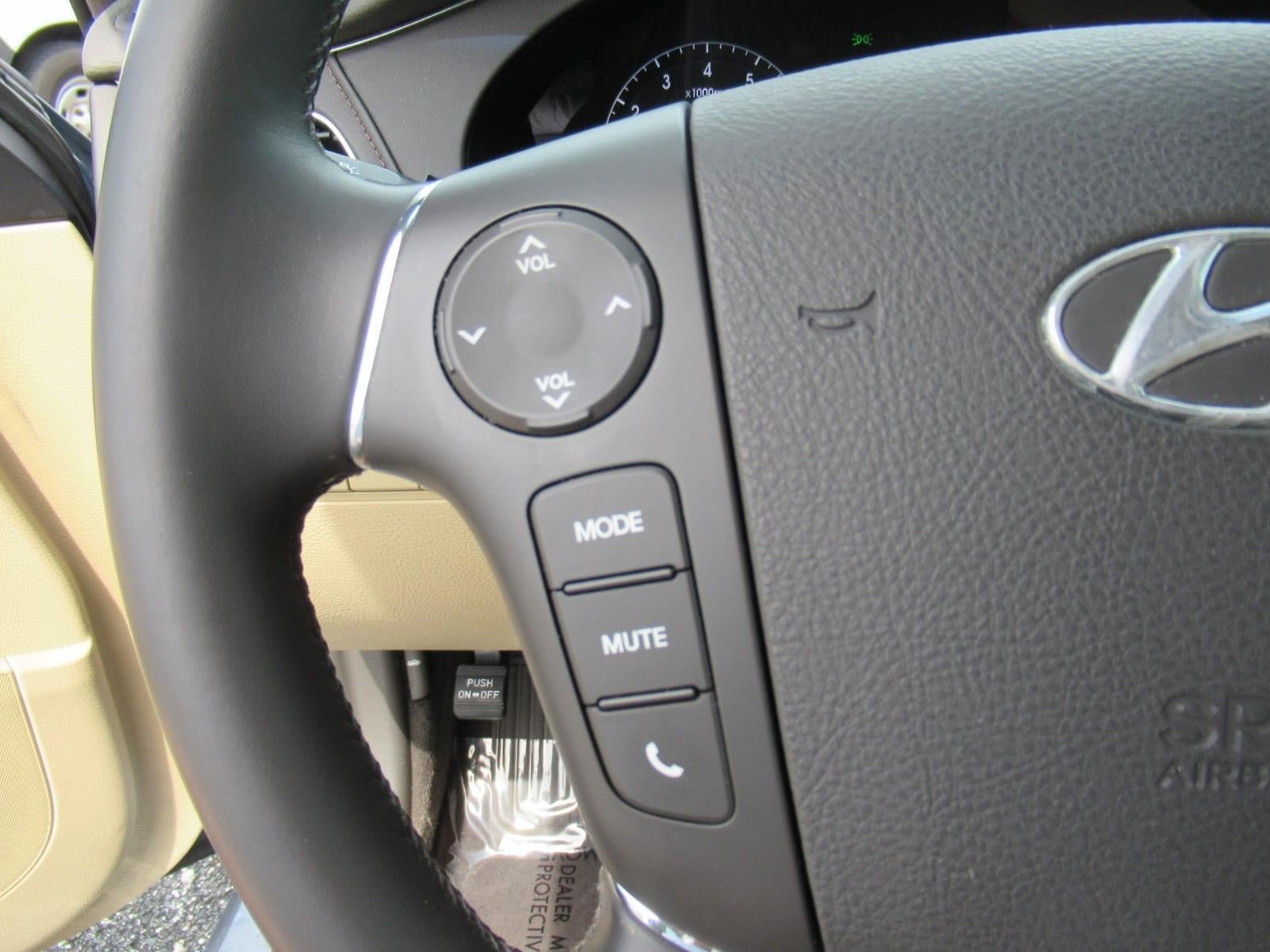 Used 2010 Hyundai Genesis 3.8 w/ Premium Pkg 2 RWD image 23