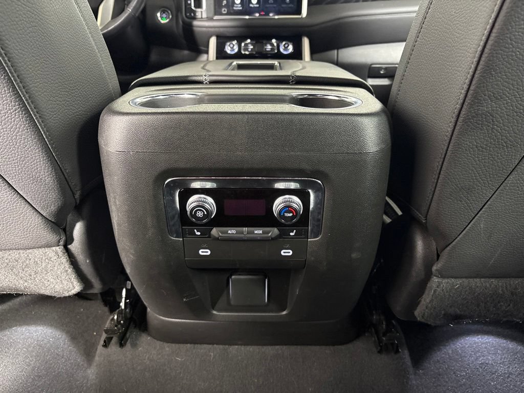 Used 2022 GMC Yukon Denali AWD/4WD image 29