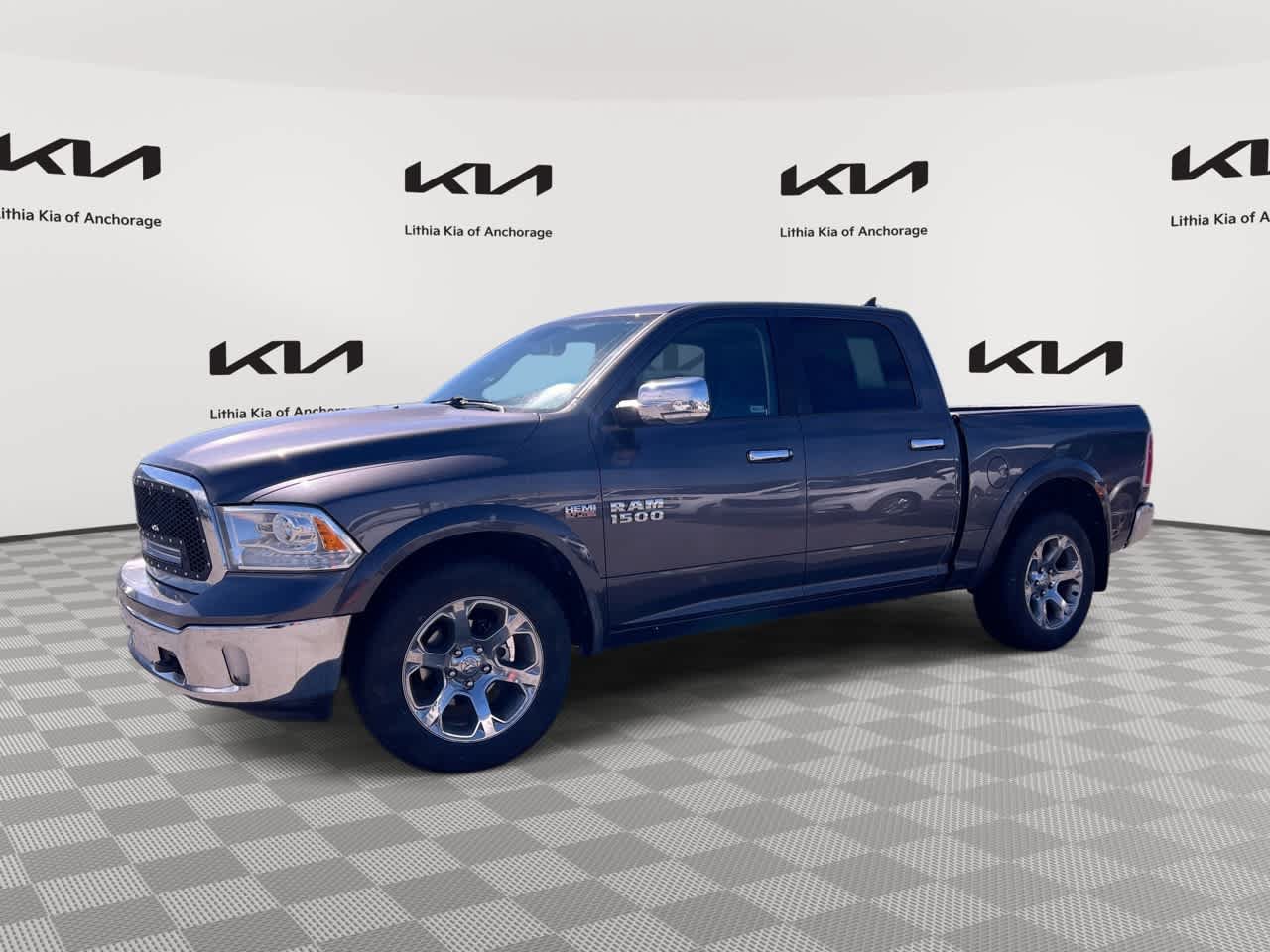 Used 2016 RAM 1500 Laramie w/ Convenience Group AWD/4WD video 1