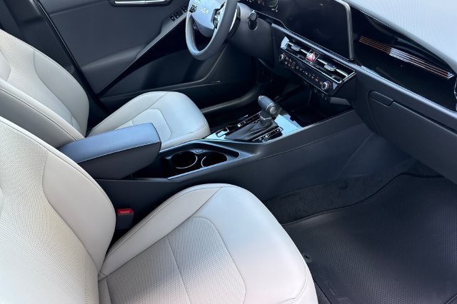New 2026 Kia Niro EX w/ EX Premium Package FWD image 19