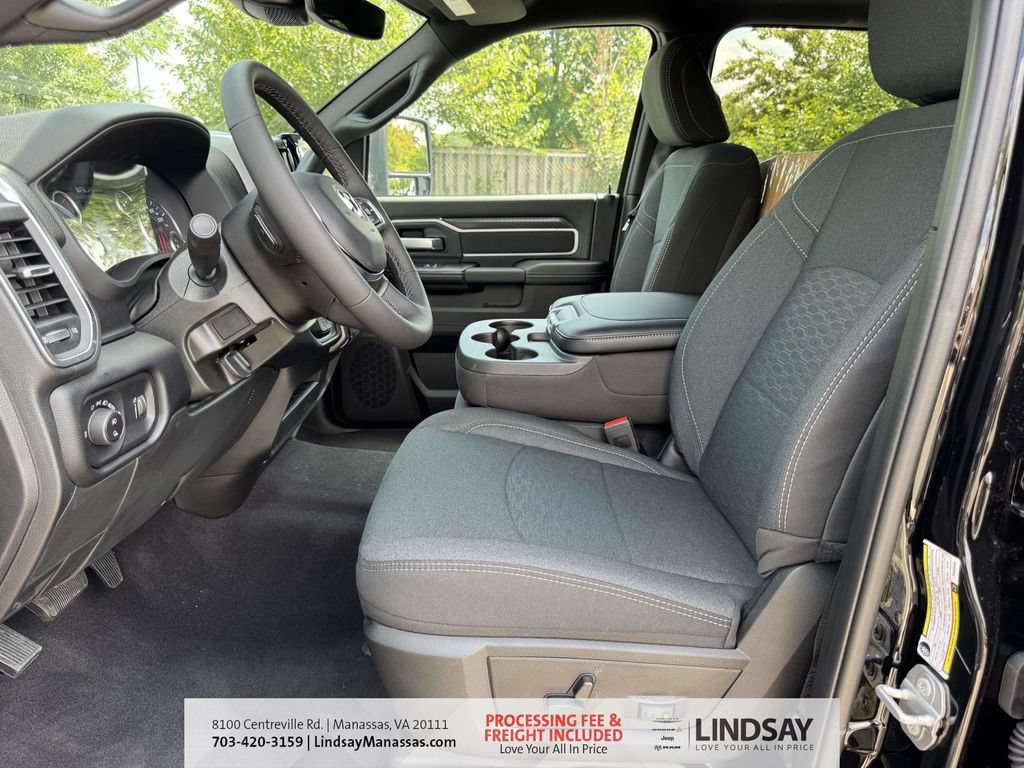 New 2026 RAM 2500 Big Horn AWD/4WD image 17