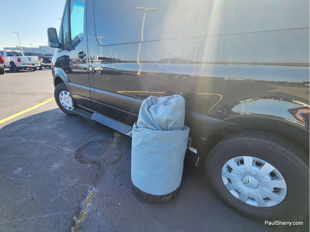 Used 2020 Mercedes-Benz Sprinter 2500 image 54
