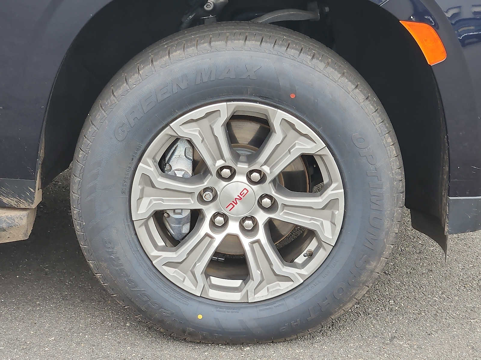 Used 2021 GMC Yukon SLE image 8