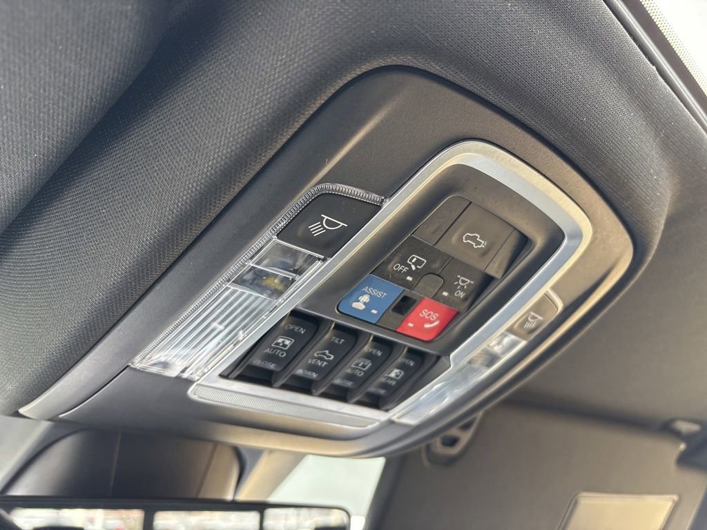 Used 2019 RAM 1500 Laramie image 26