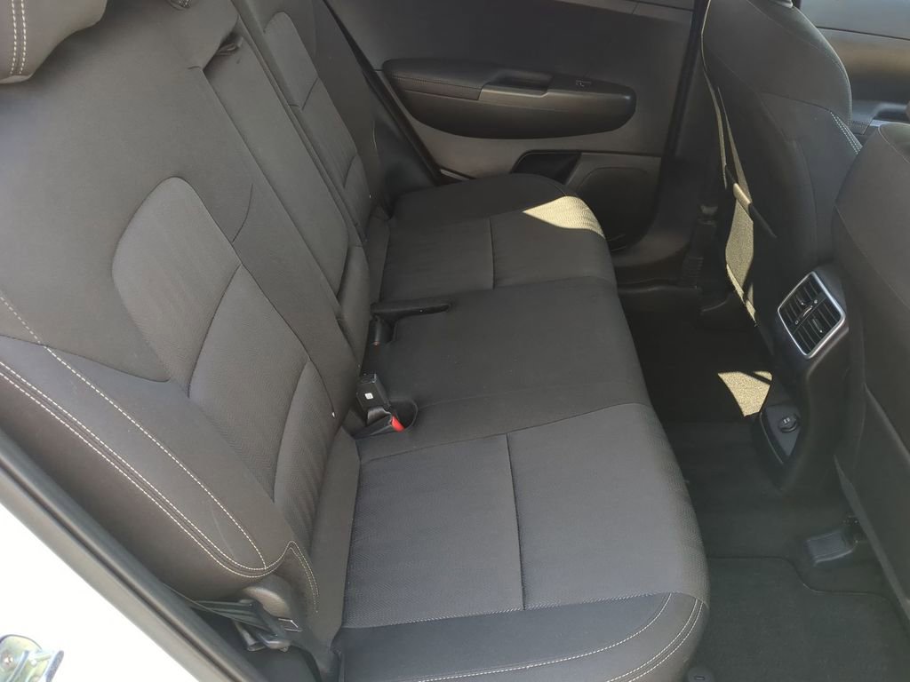 Used 2021 Kia Sportage LX image 15