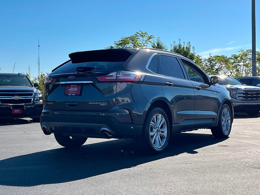 Used 2019 Ford Edge Titanium w/ Cold Weather Package image 11