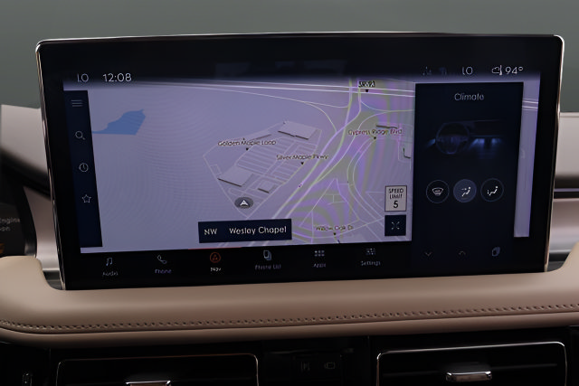 Used 2022 Lincoln Nautilus FWD w/ Premium Package image 25