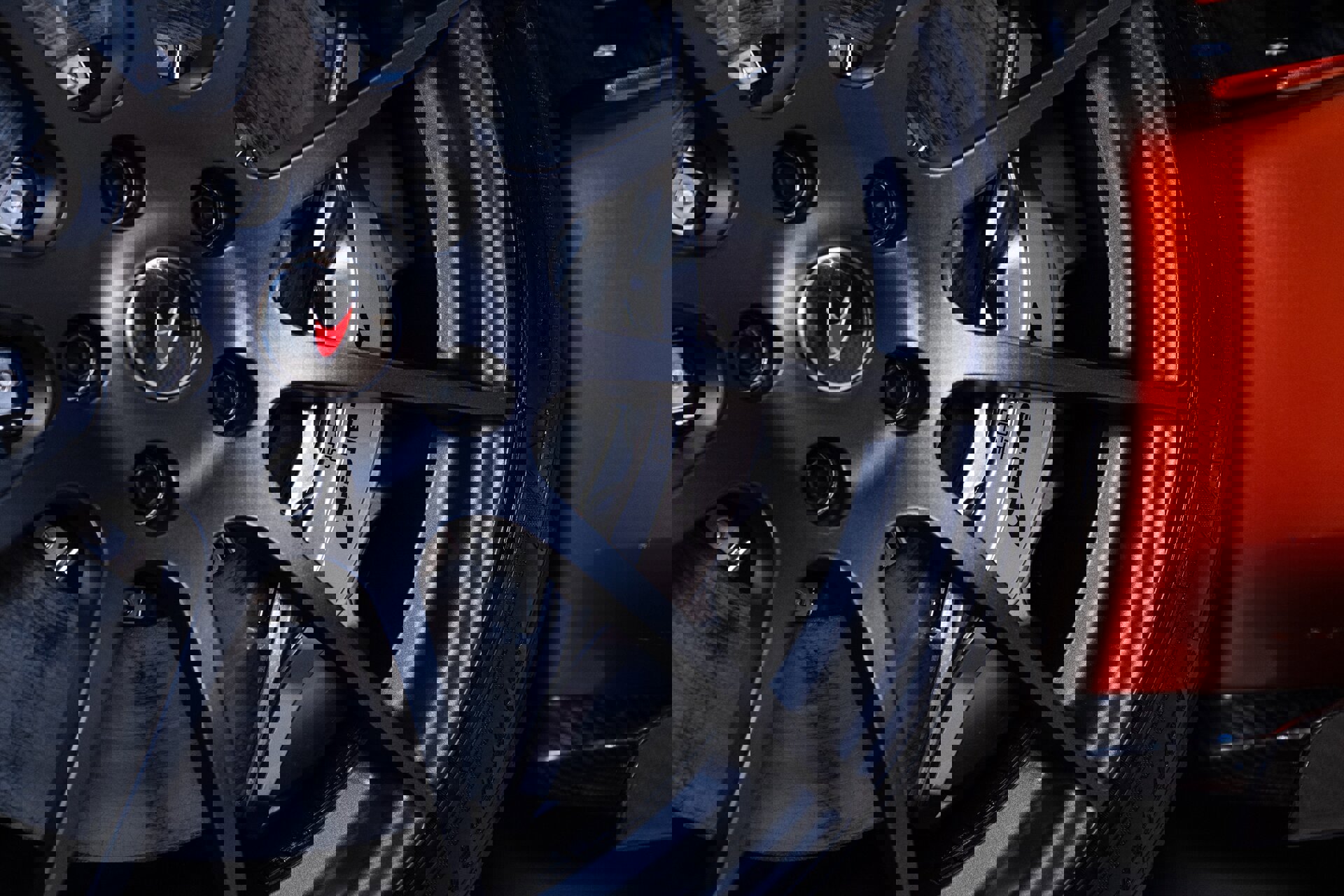 Used 2014 McLaren P1 image 32