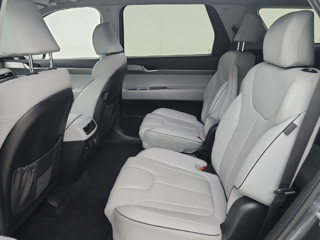 Used 2025 Hyundai Palisade SEL FWD image 34