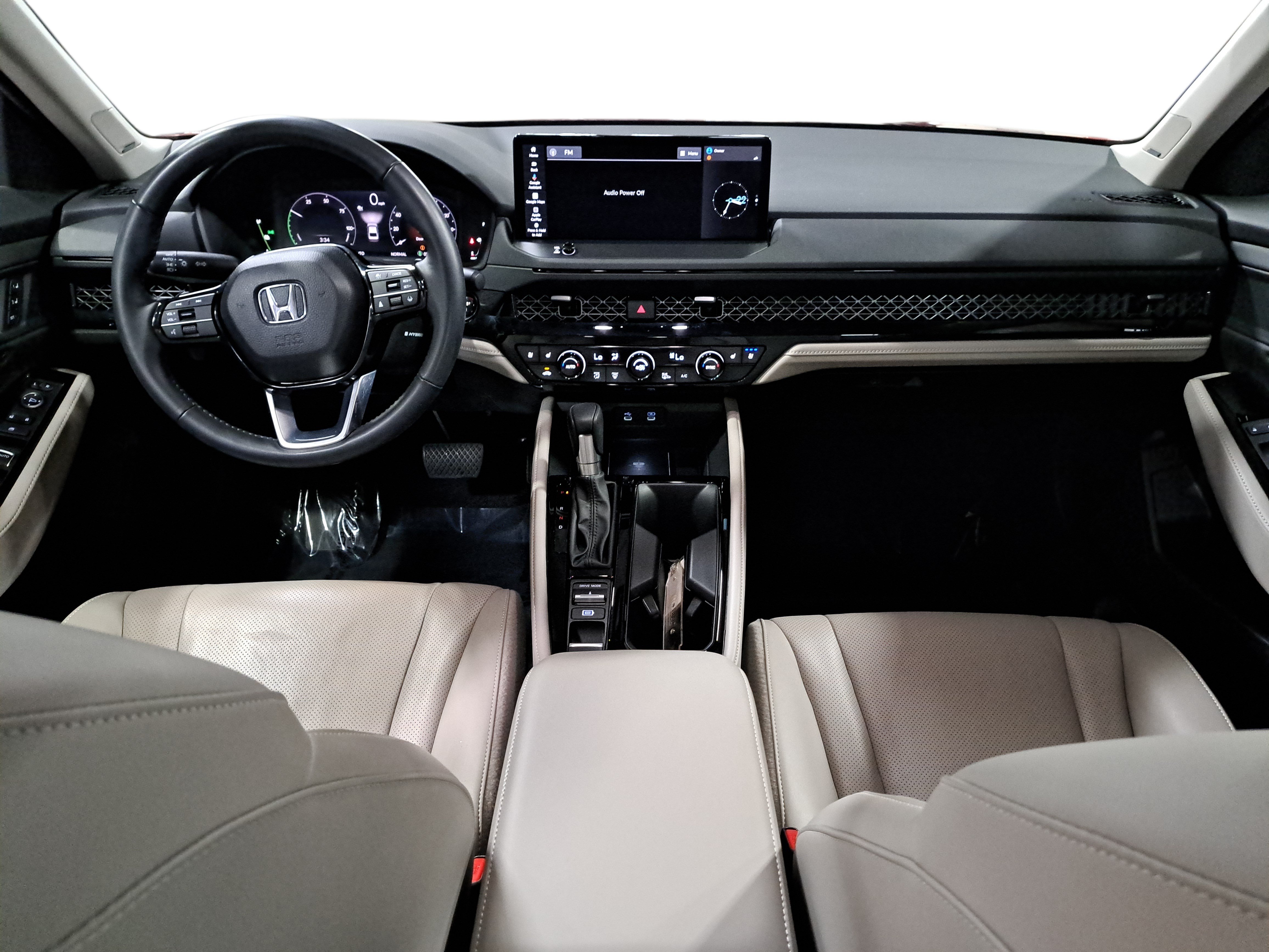 Used 2023 Honda Accord Touring image 9