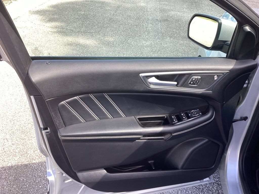 Used 2019 Ford Edge ST w/ Equipment Group 401A AWD/4WD image 31