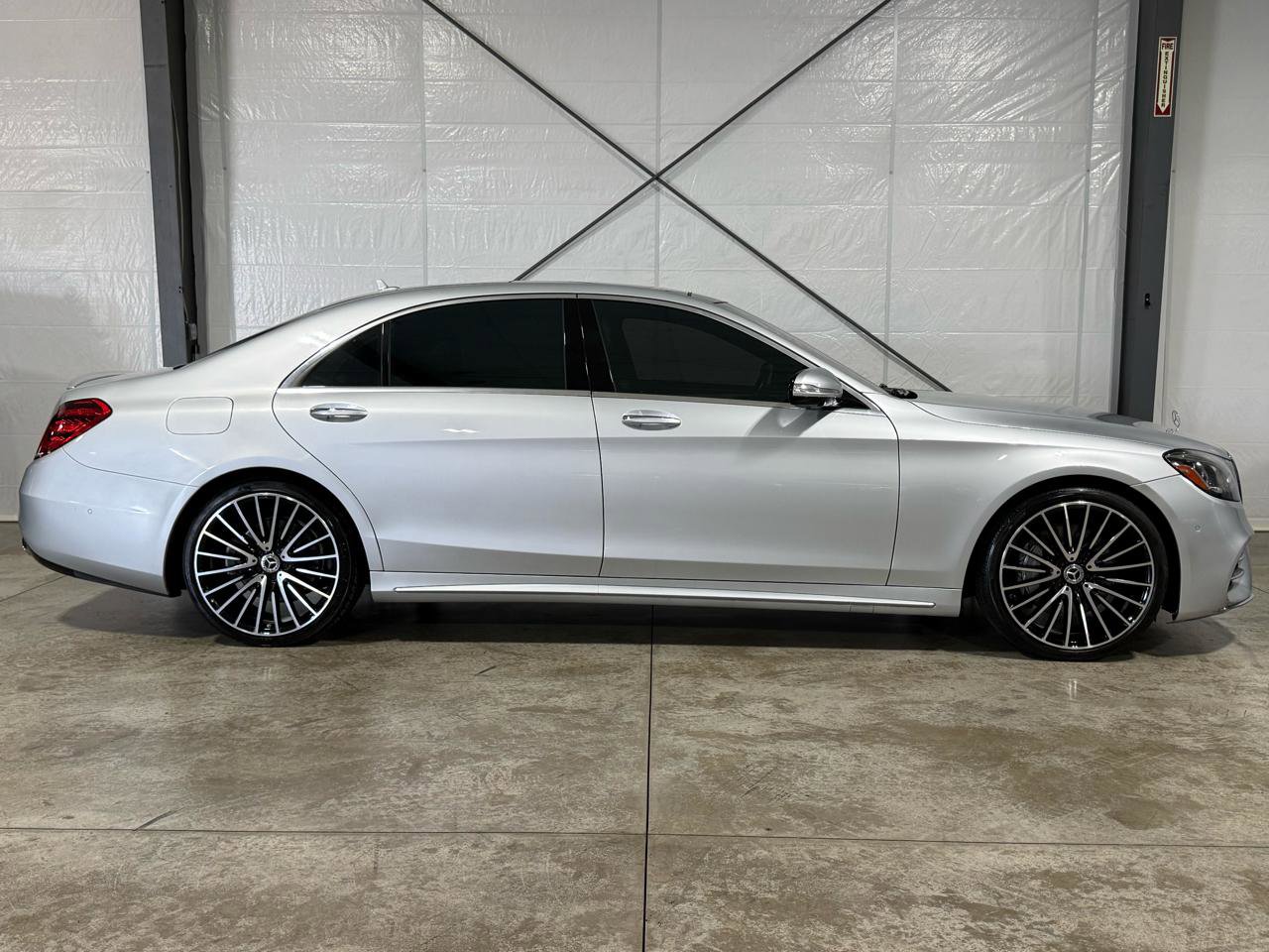 Used 2019 Mercedes-Benz S 560 Sedan image 6