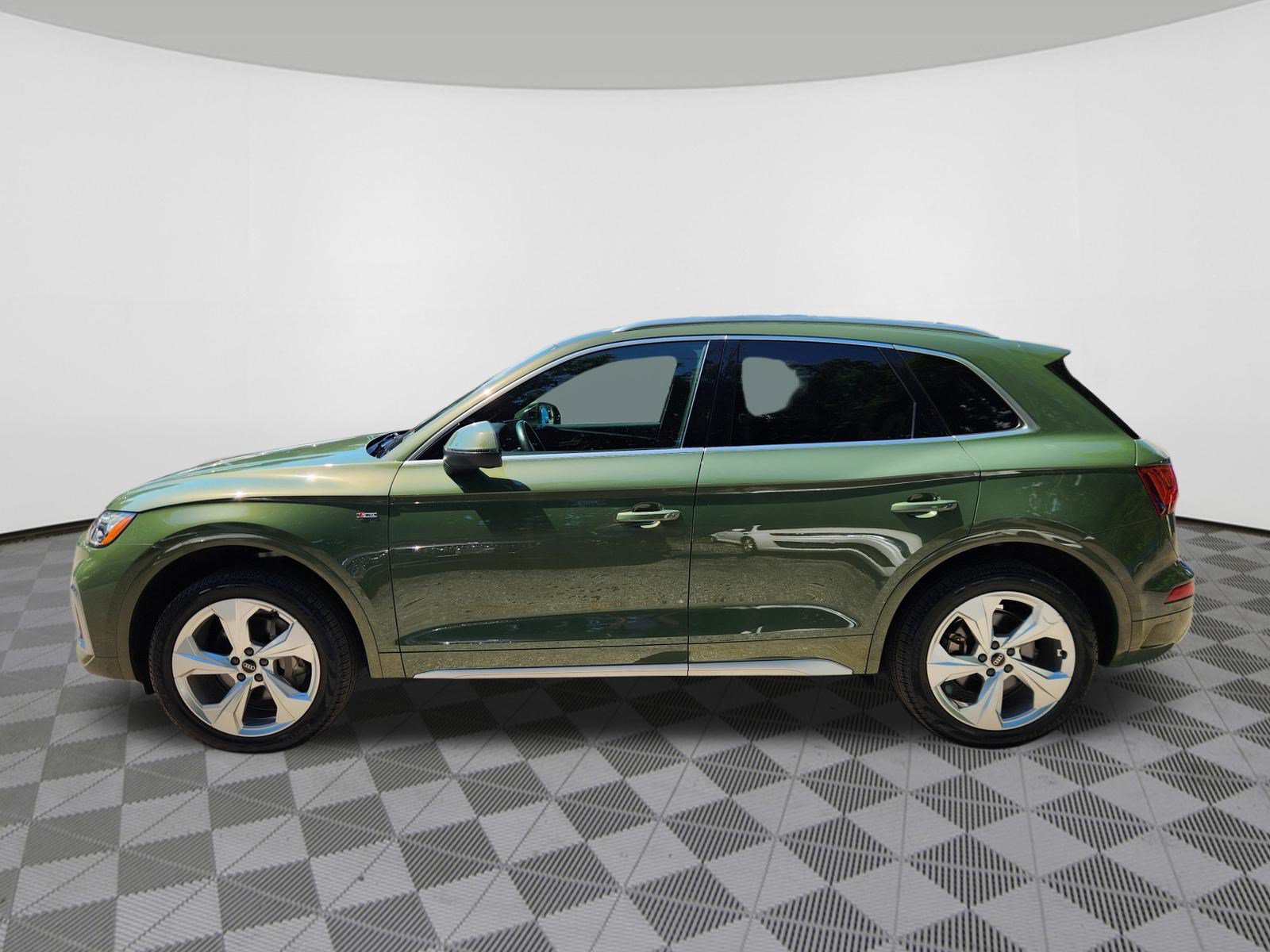 Used 2022 Audi Q5 2.0T Premium Plus w/ Premium Plus Package AWD/4WD image 5
