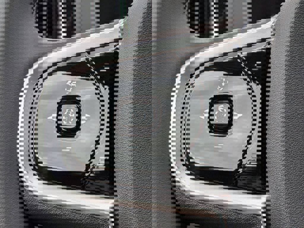 New 2026 Volvo XC60 T8 Core w/ Protection Package Premier image 33